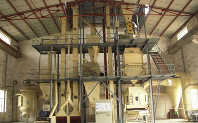 q3万吨饲料生U? title=